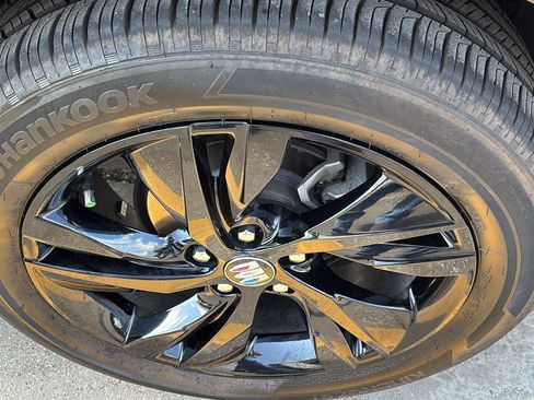 Certified 2024 Buick Encore GX Sport Touring FWD image 12