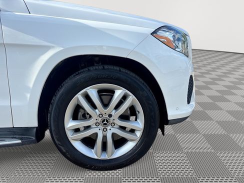 Used 2018 Mercedes-Benz GLS 450 4MATIC w/ Premium Package image 31