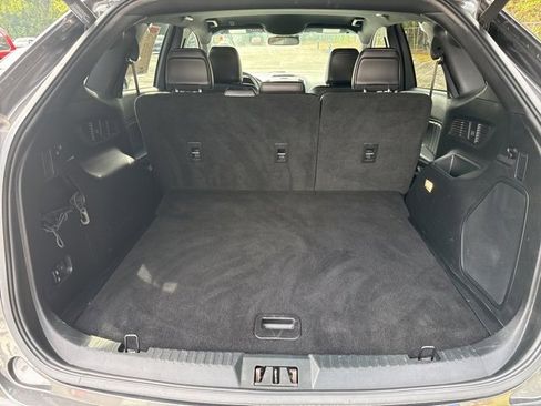 Used 2020 Ford Edge ST image 26