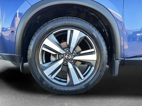 Certified 2021 Nissan Rogue Platinum image 14