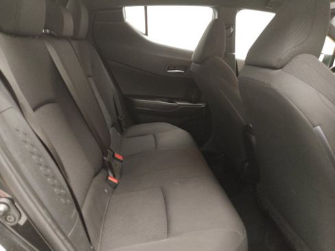 Used 2019 Toyota C-HR XLE image 19