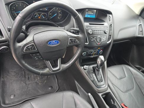 Used 2016 Ford Focus SE w/ Equipment Group 201A image 13