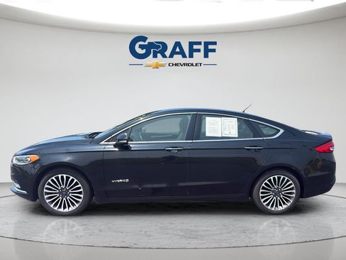 Used 2018 Ford Fusion Titanium FWD image 3
