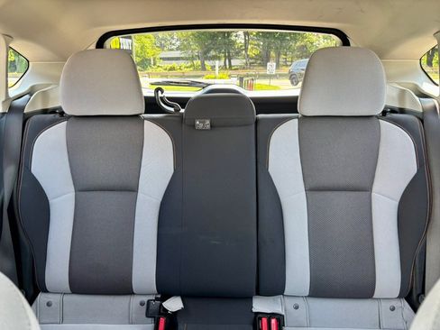 Used 2019 Subaru Crosstrek 2.0i Premium AWD/4WD image 15