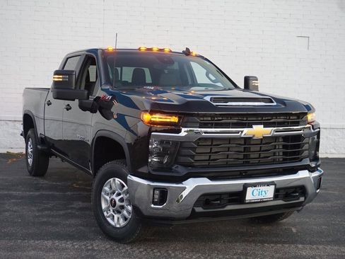 New 2026 Chevrolet Silverado 2500 LT w/ Leather Package image 4