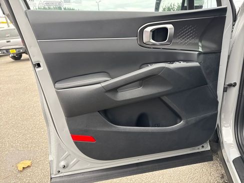 New 2026 Kia Sorento S image 18