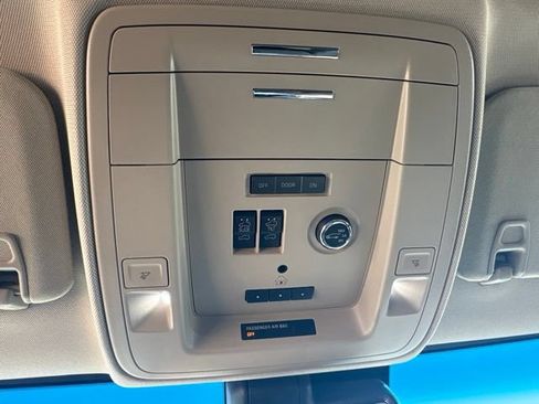 Used 2018 GMC Yukon SLT w/ Open Road Package RWD image 26