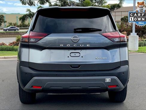 Used 2023 Nissan Rogue SV image 4