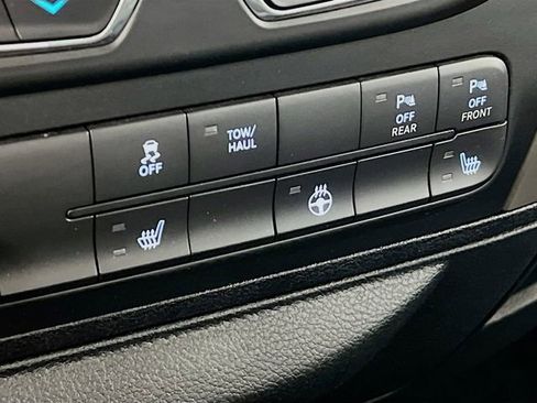 Used 2017 RAM 1500 Big Horn image 20