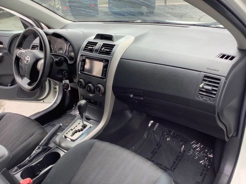 Used 2013 Toyota Corolla S FWD image 31