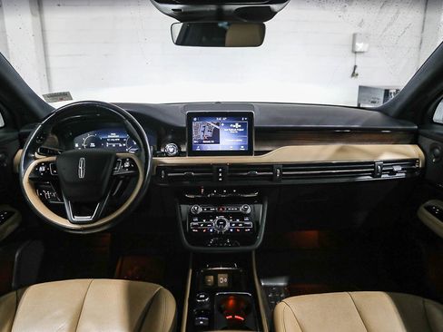 Used 2020 Lincoln Corsair Reserve w/ Equipment Group 201A image 12