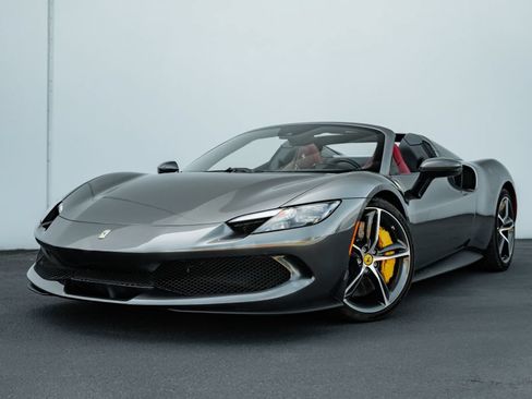 Used 2023 Ferrari 296 GTS RWD image 4