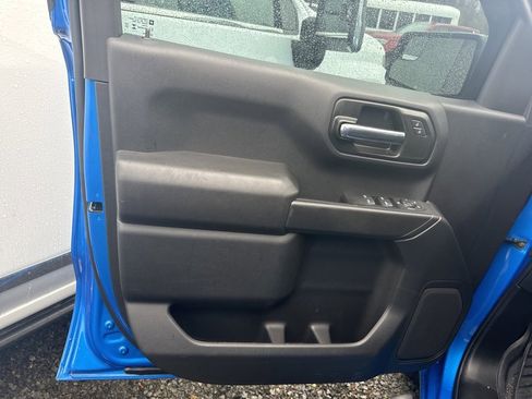 Used 2025 Chevrolet Silverado 1500 Custom w/ Turbomax Blackout Package image 15