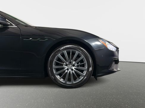 Used 2022 Maserati Ghibli Modena Q4 AWD/4WD image 3