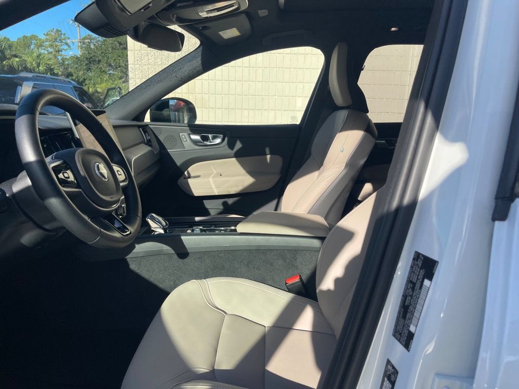 Used 2026 Volvo XC60 B5 Plus AWD/4WD image 12