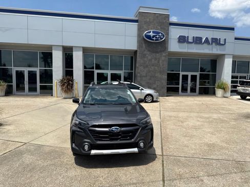 Used 2024 Subaru Outback Limited AWD/4WD image 2
