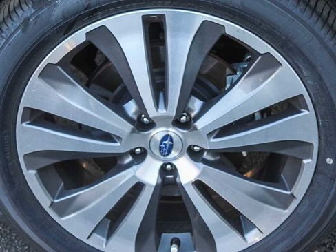 Used 2019 Subaru Ascent Limited w/ Popular Package #2A image 11