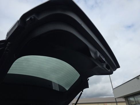 Used 2020 Jeep Cherokee Latitude Plus w/ Cold Weather Group image 53