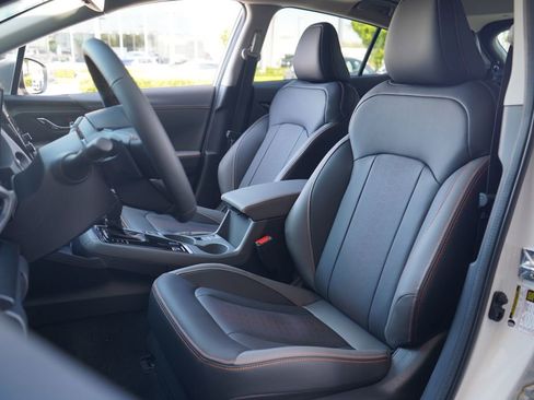 Used 2025 Subaru Crosstrek 2.5i Limited w/ Crosstrek Mirror Package image 6