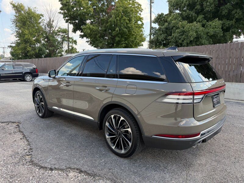 Used 2025 Lincoln Aviator Reserve w/ Equipment Group 201A AWD/4WD image 7