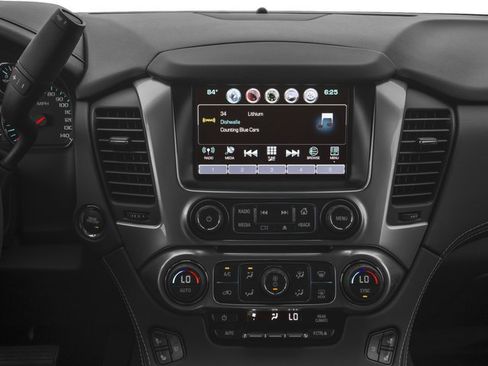 Used 2017 Chevrolet Suburban Premier AWD/4WD image 13