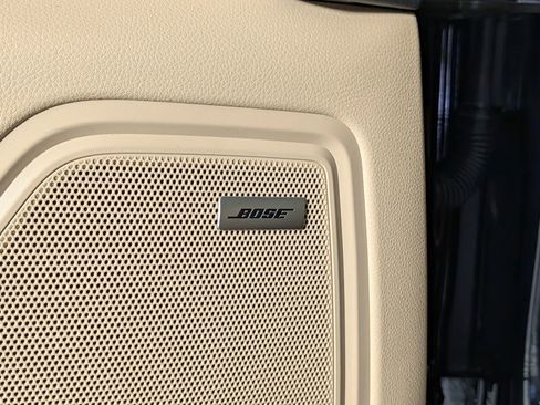 New 2026 Porsche Macan image 28