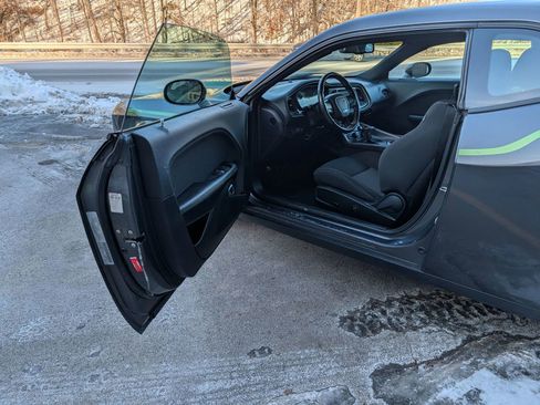 Used 2019 Dodge Challenger GT image 16