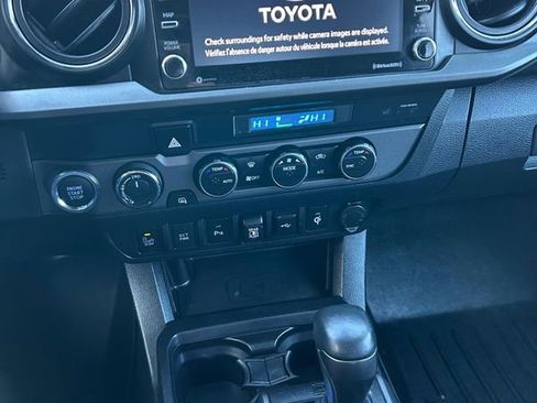 Used 2021 Toyota Tacoma TRD Off-Road w/ Technology Package image 17