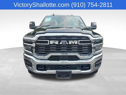 Certified 2026 RAM 2500 Big Horn AWD/4WD image 3