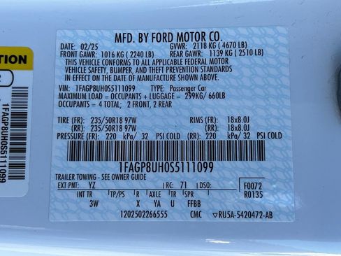 Used 2025 Ford Mustang Premium RWD image 28