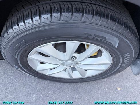 Used 2017 Kia Sorento FWD image 28