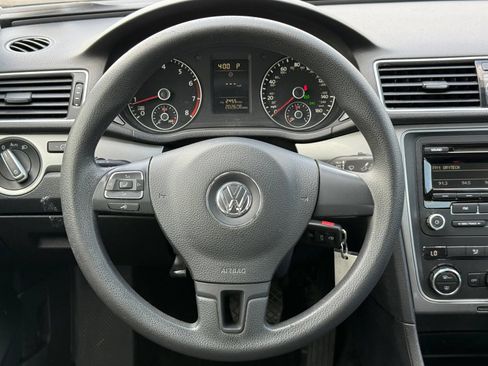 Used 2012 Volkswagen Passat 2.5 S FWD image 23
