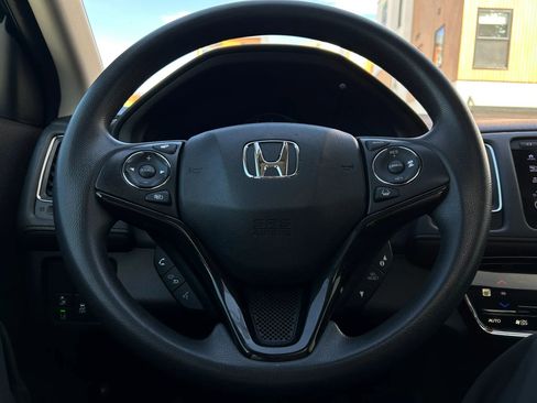 Used 2022 Honda HR-V EX image 13