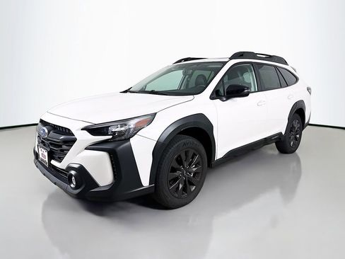 Used 2025 Subaru Outback Onyx Edition AWD/4WD image 3
