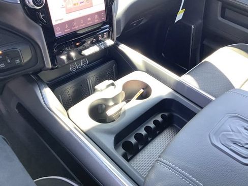 New 2026 RAM 2500 Laramie w/ Sport Appearance Package AWD/4WD image 18