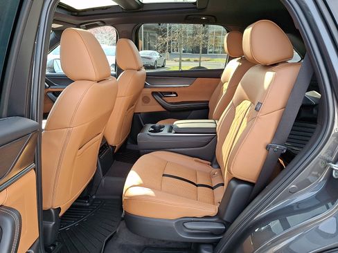 Used 2024 MAZDA CX-90 3.3 Turbo S w/ Premium Plus image 10