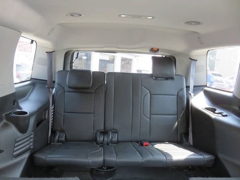 Used 2016 Chevrolet Tahoe LT w/ Luxury Package AWD/4WD image 23