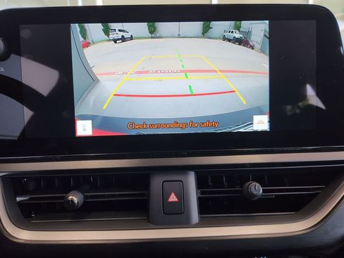 Used 2024 Lexus UX 250h F Sport FWD image 17
