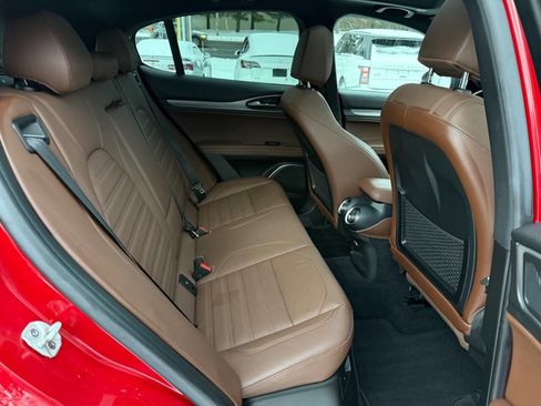 Used 2021 Alfa Romeo Stelvio Ti Sport image 17