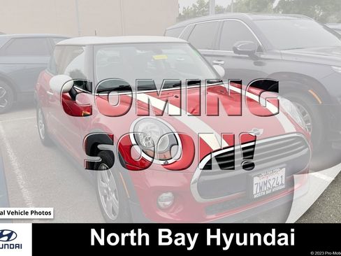 Used 2017 MINI Cooper 2-Door Hardtop FWD image 1
