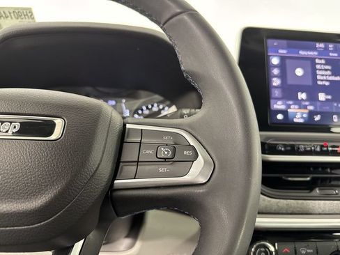 Used 2022 Jeep Compass Latitude AWD/4WD image 13
