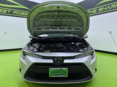 Used 2023 Toyota Corolla LE FWD image 4