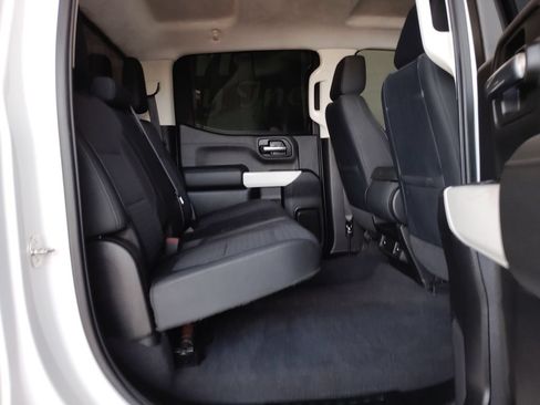 Used 2019 GMC Sierra 1500 SLE w/ Fleet Comfort Package AWD/4WD image 17