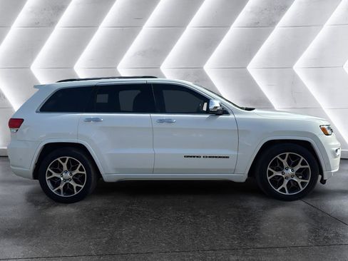 Used 2020 Jeep Grand Cherokee Overland AWD/4WD image 8