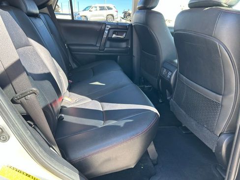 Used 2024 Toyota 4Runner TRD Off-Road Premium AWD/4WD image 29