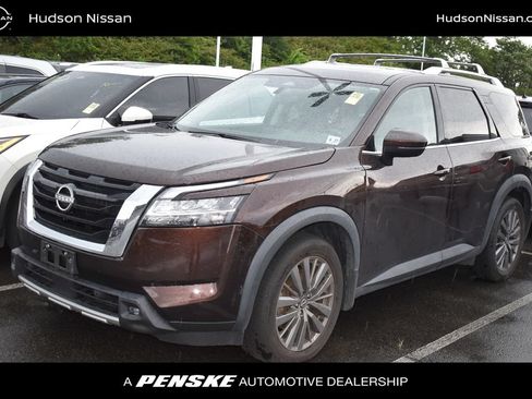 Used 2022 Nissan Pathfinder SL w/ SL Premium Package AWD/4WD image 1