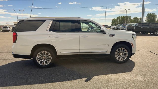 Used 2025 GMC Yukon Denali AWD/4WD image 9