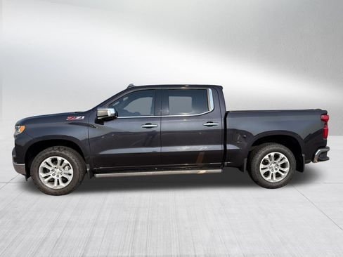 Used 2022 Chevrolet Silverado 1500 LTZ w/ LTZ Premium Package AWD/4WD image 4
