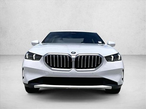 Used 2026 BMW 530i RWD image 3