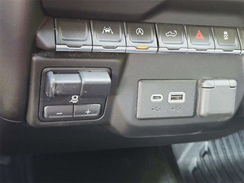 Used 2023 GMC Sierra 1500 Pro w/ Pro Value Package image 29